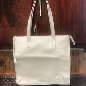 DONNA KARAN ZIPPERED SHOULDER BAG-NWOT